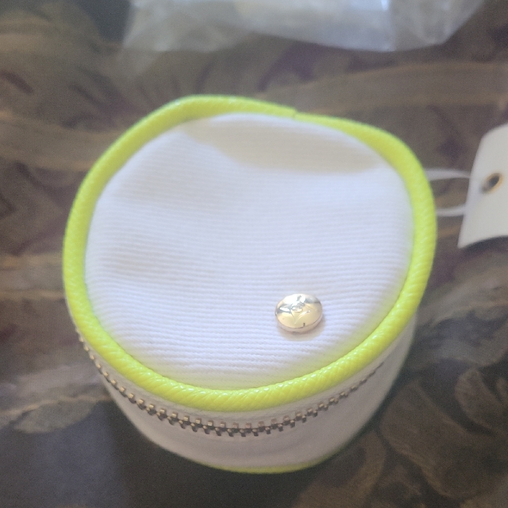 Stephanie Johnson Keywest Small Round Accessories Case